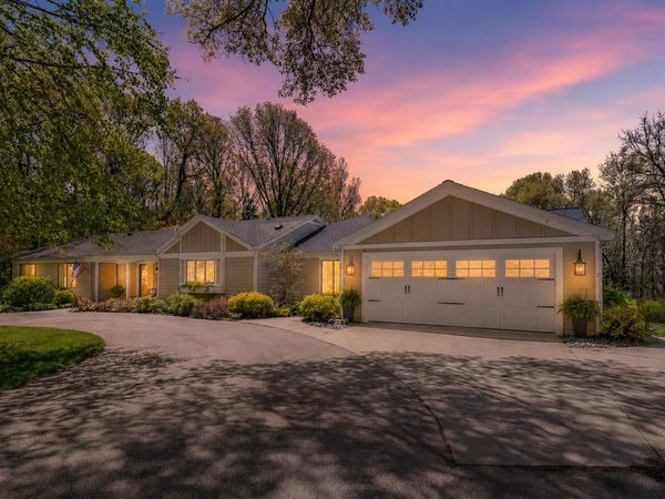 266 Pettis Avenue NE, Ada, MI 49301