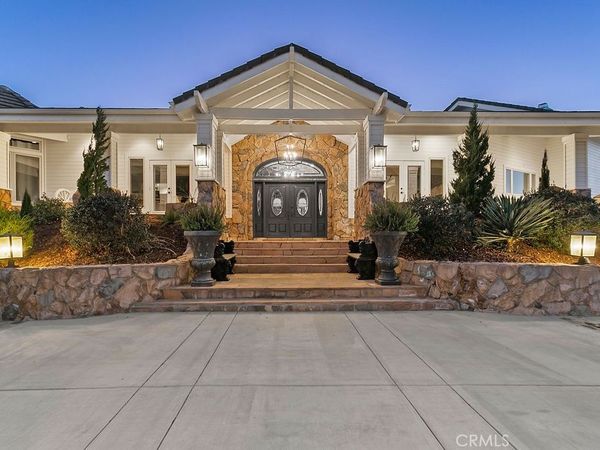40075 Avenida La Cresta, Murrieta, CA 92562