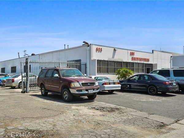 623 Young Street, Santa Ana, CA 92705