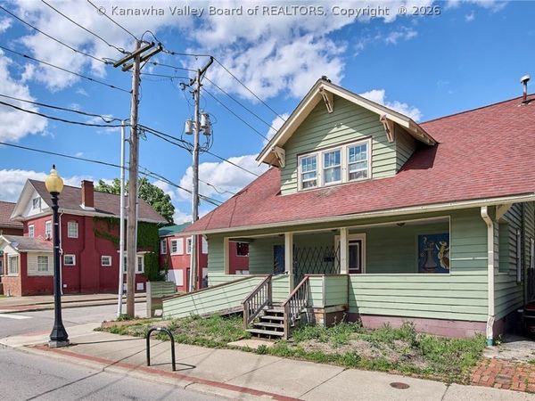 1576 Washington Street E, Charleston, WV 25311
