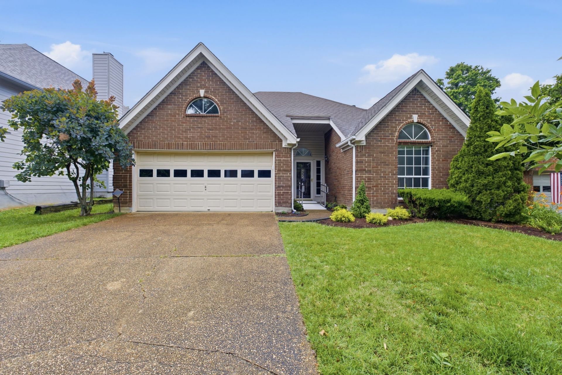 3552 Greenwood Dr, Hermitage, TN 37076 Main Photo