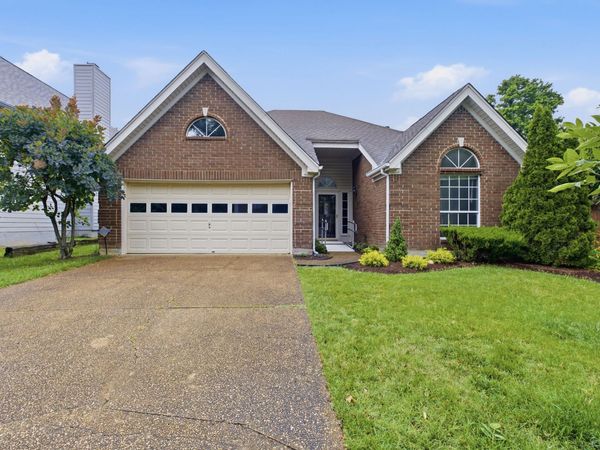 3552 Greenwood Dr, Hermitage, TN 37076