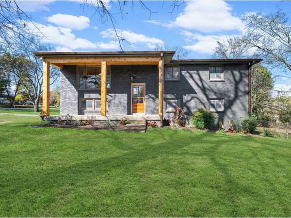 127 Veebelt Dr , Hendersonville, TN 37075