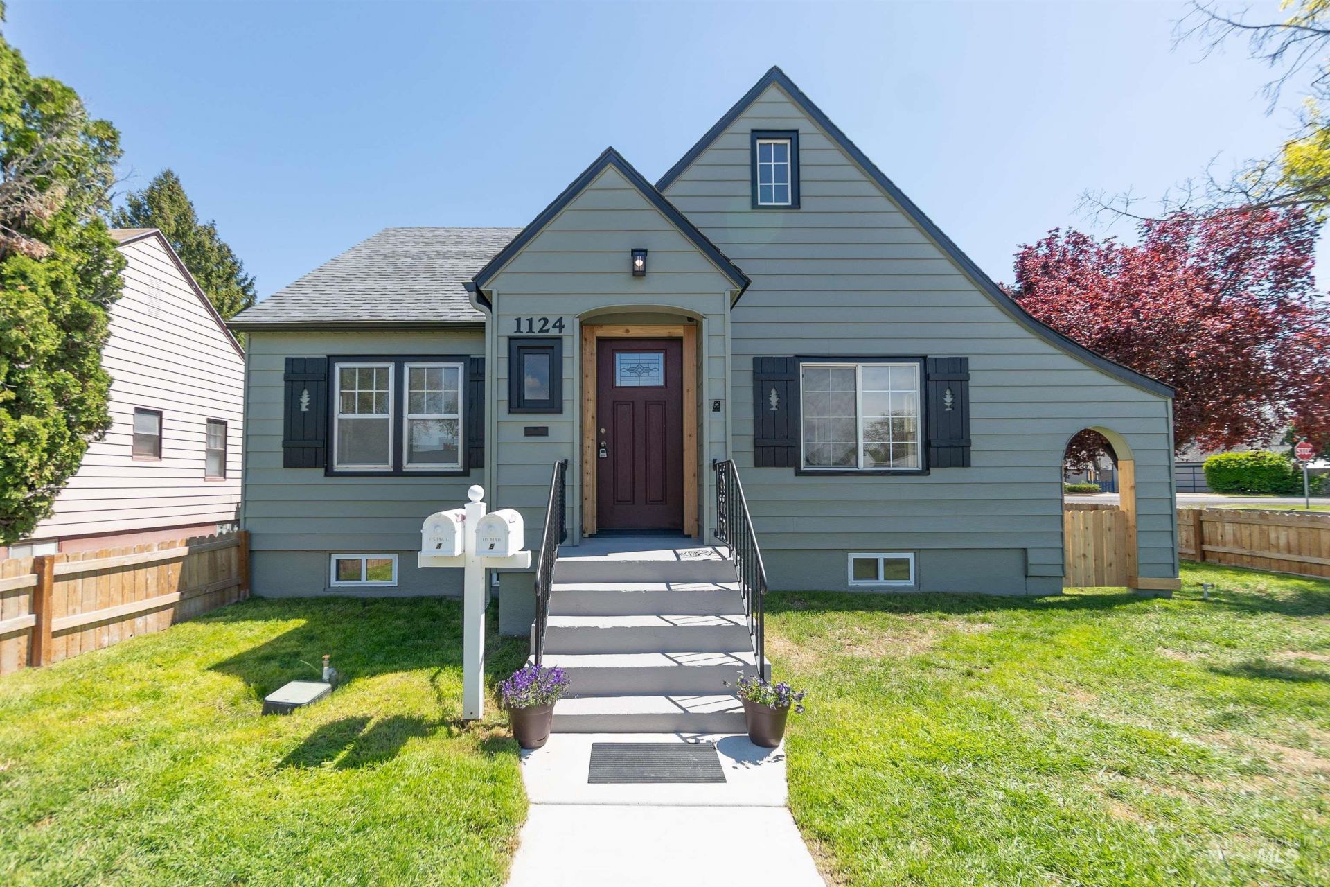 1124 14th Ave S, Nampa, ID 83651 Main Photo