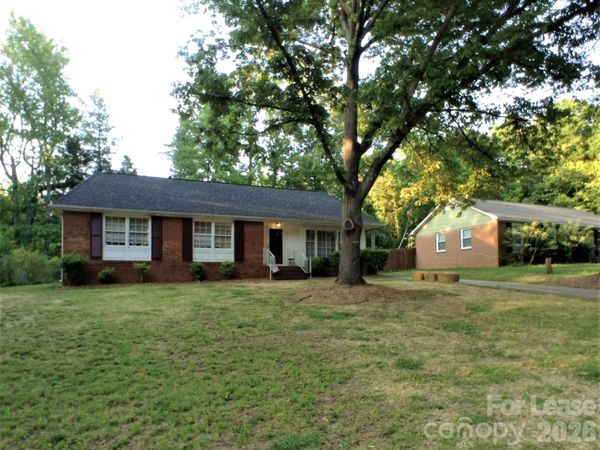 5221 Delivau Drive , Charlotte, NC 28215