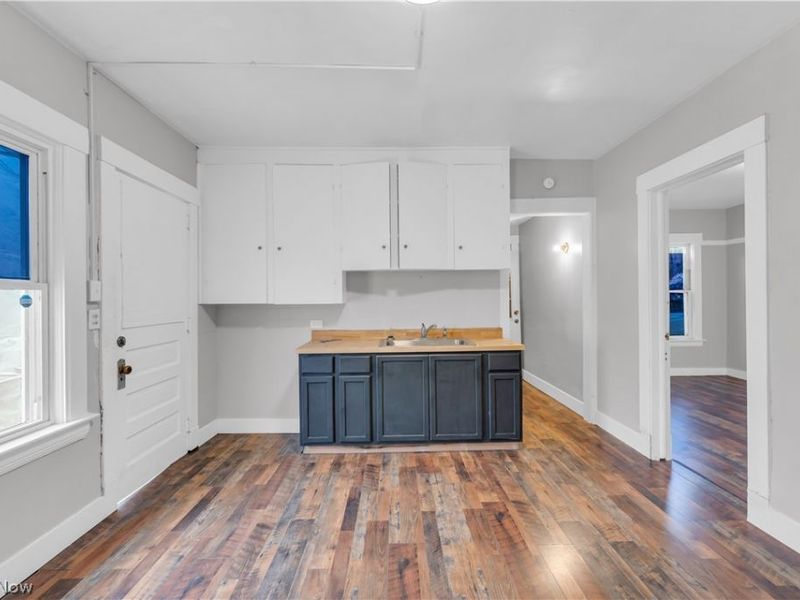 3106 Library Avenue, Unit 1/DN, Cleveland, OH 44109 Photo 8