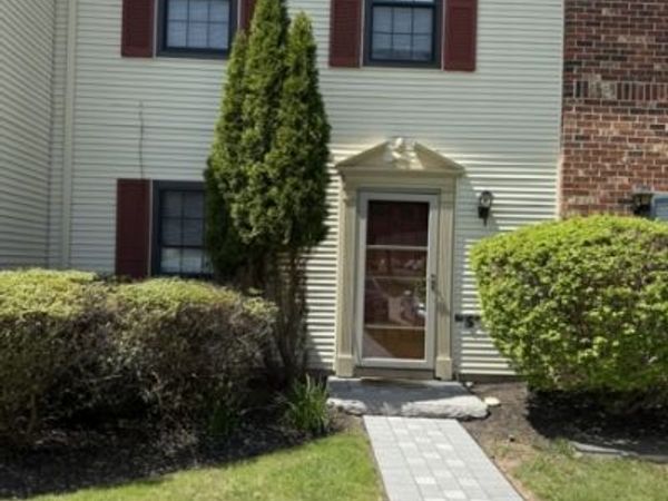 464 Harwick Ct, Piscataway, NJ 08854