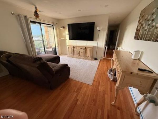 700 Schuyler Ave, Kearny, NJ 07032