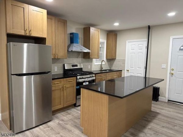 151 Wayne Ave, Paterson, NJ 07502