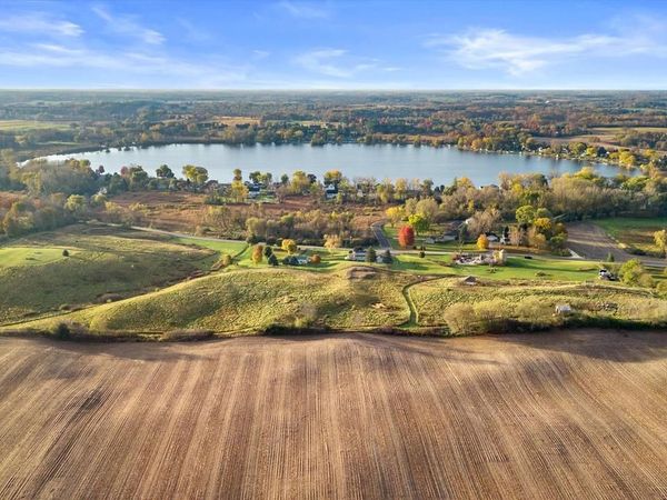 7542 WATERFORD ROAD, Unit Lt3, Hartford, WI 53027