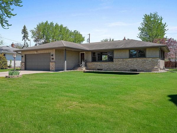 1094 MELROSE STREET, Neenah, WI 54956
