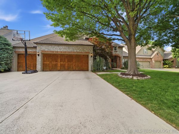 5715 E 109th Street, Tulsa, OK 74137