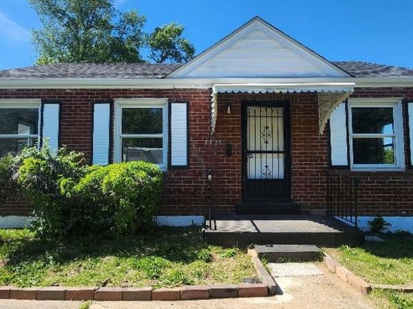 4325 Edgewood Boulevard, St Louis, MO 63121