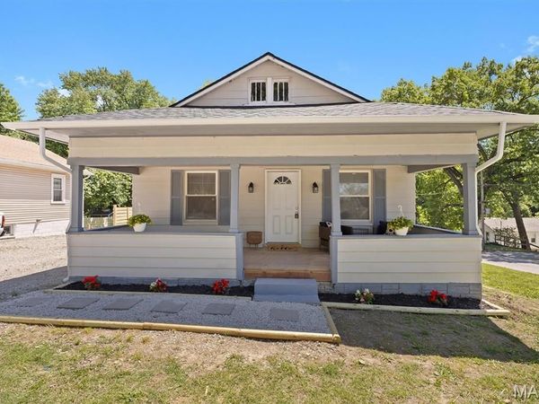 3201 Edgewood Avenue , Alton, IL 62002
