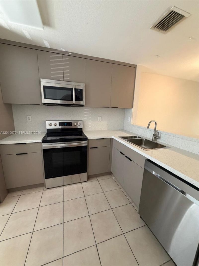 3023 SW 129th Ter, Unit 155, Miramar, FL 33027 Photo