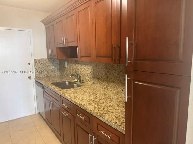 5401 Collins Ave, Unit 1213, Miami Beach, FL 33140 Photo
