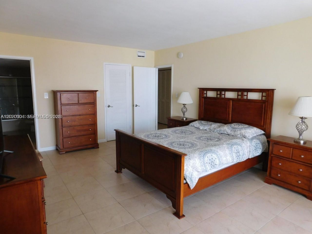 5401 Collins Ave , Unit 1213, Miami Beach, FL 33140 Photo