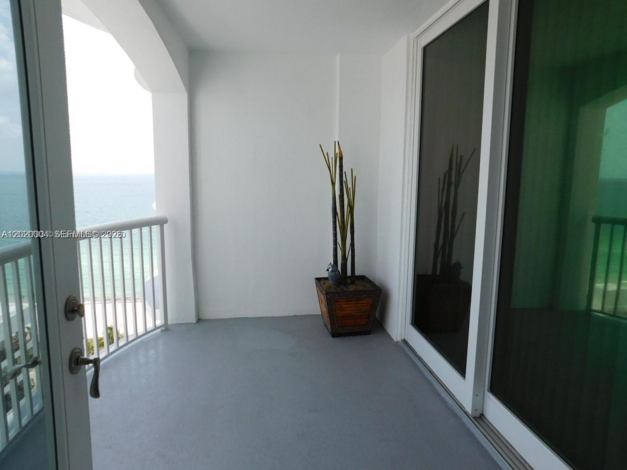 5401 Collins Ave , Unit 1213, Miami Beach, FL 33140 Photo
