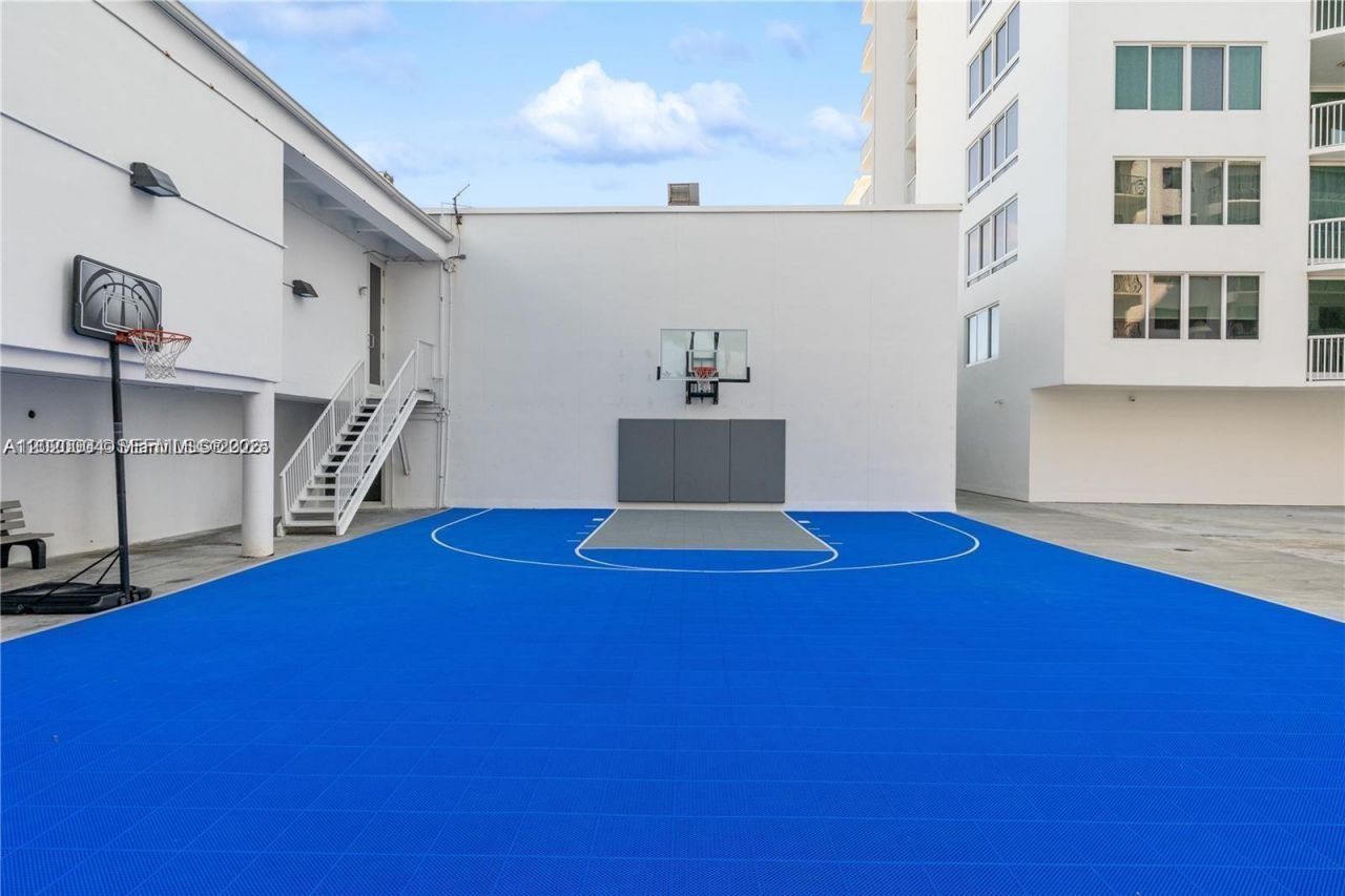 5401 Collins Ave, Unit 1213, Miami Beach, FL 33140 Photo