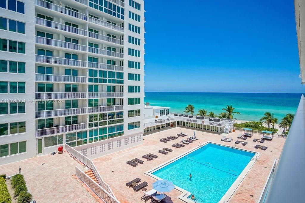 5401 Collins Ave, Unit 1213, Miami Beach, FL 33140 Photo
