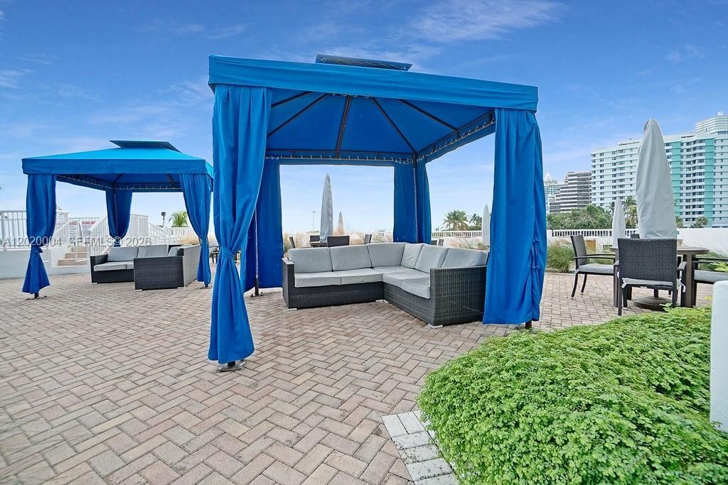 5401 Collins Ave, Unit 1213, Miami Beach, FL 33140 Photo