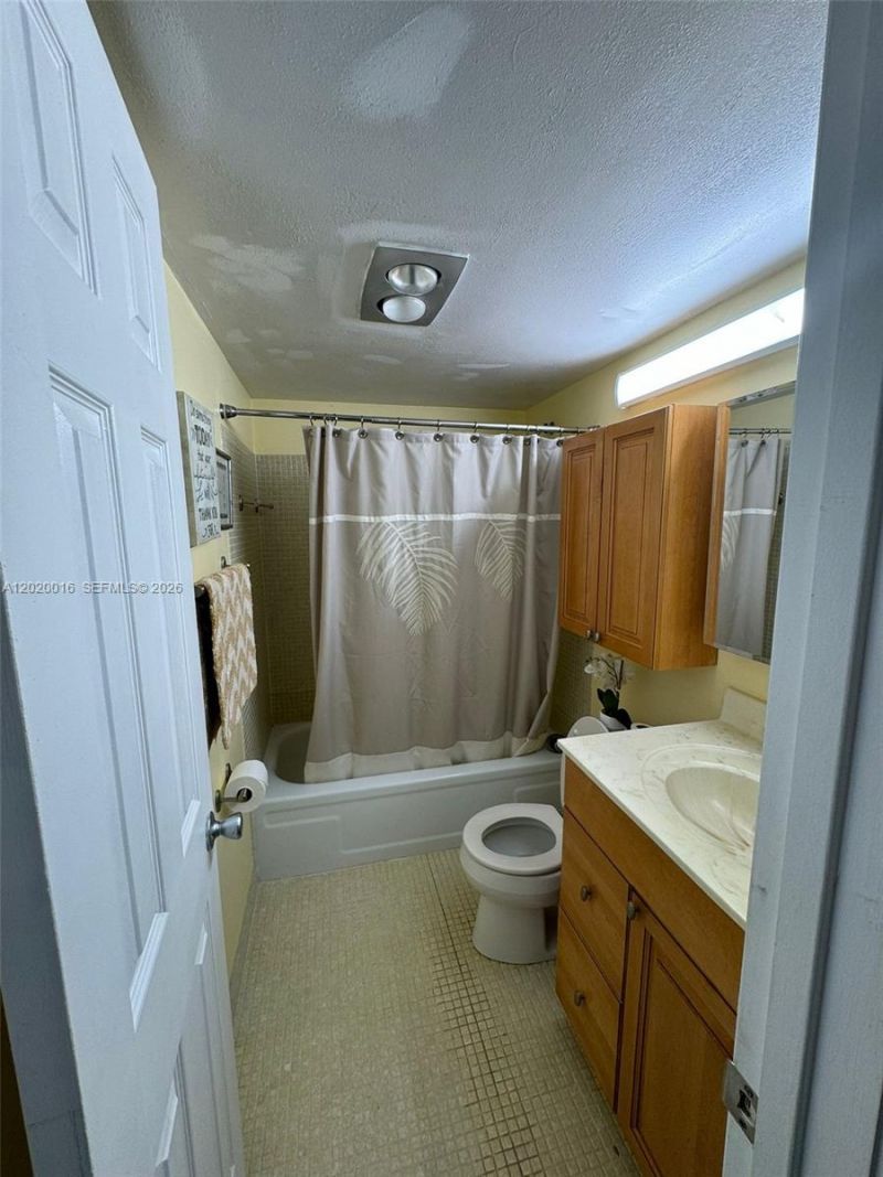221 Kent M , Unit 221, West Palm Beach, FL 33417 Photo
