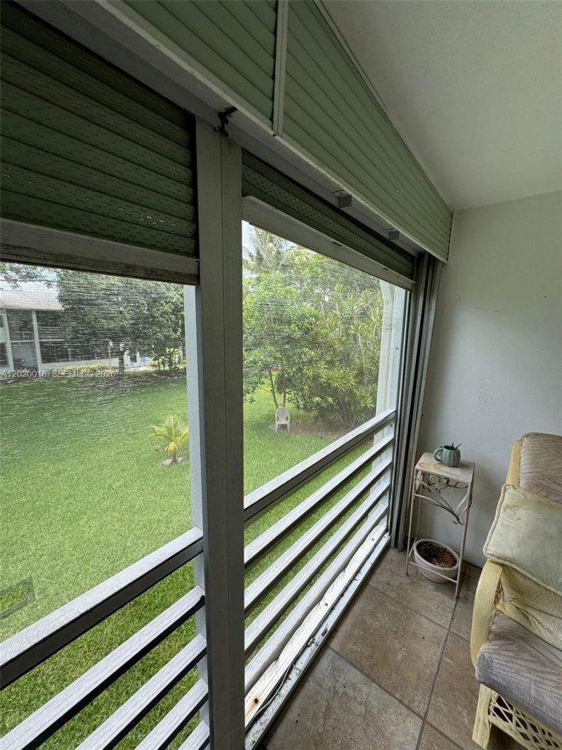 221 Kent M , Unit 221, West Palm Beach, FL 33417 Photo