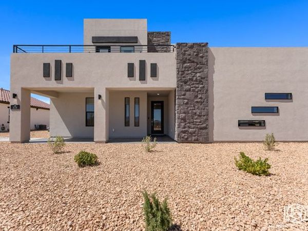 528 W GREEN MOUNTAIN DR , St. George, UT 84790