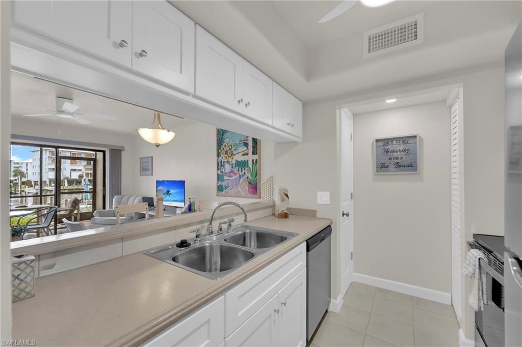 200 Lenell Rd , Unit 218, Fort Myers Beach, FL 33931 Photo