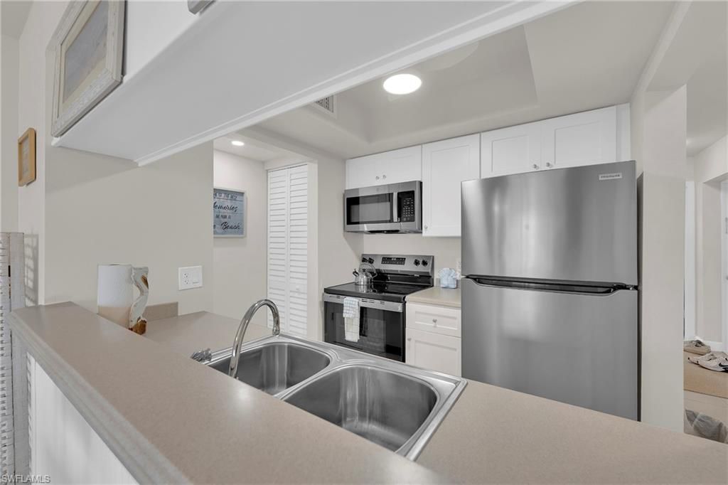 200 Lenell Rd , Unit 218, Fort Myers Beach, FL 33931 Photo