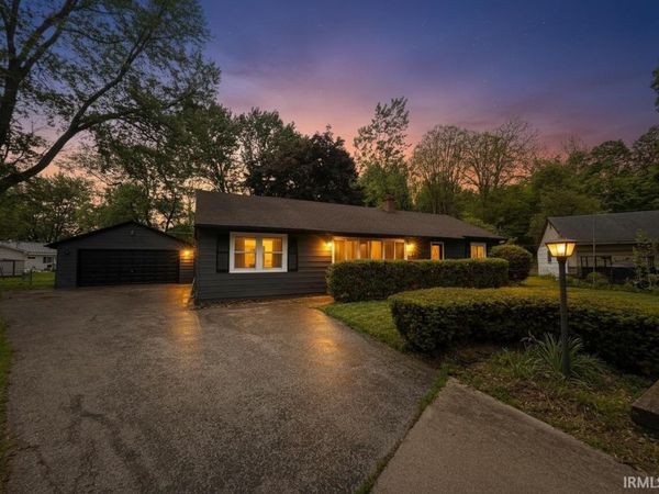 1244 Melbourne Court, New Haven, IN 46774