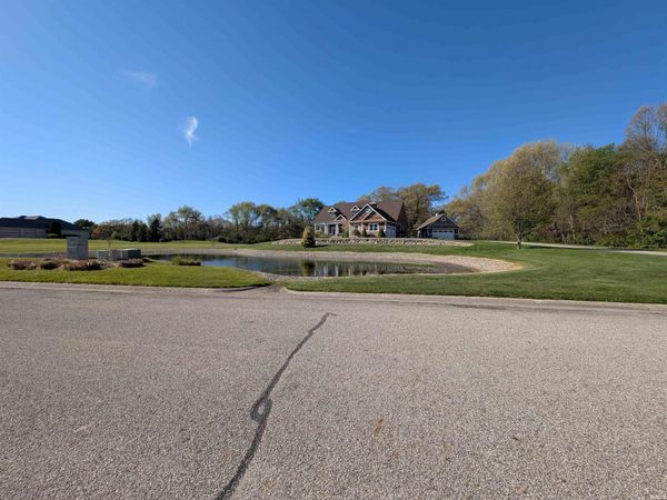 29591 Lakefield Court, Elkhart, IN 46514