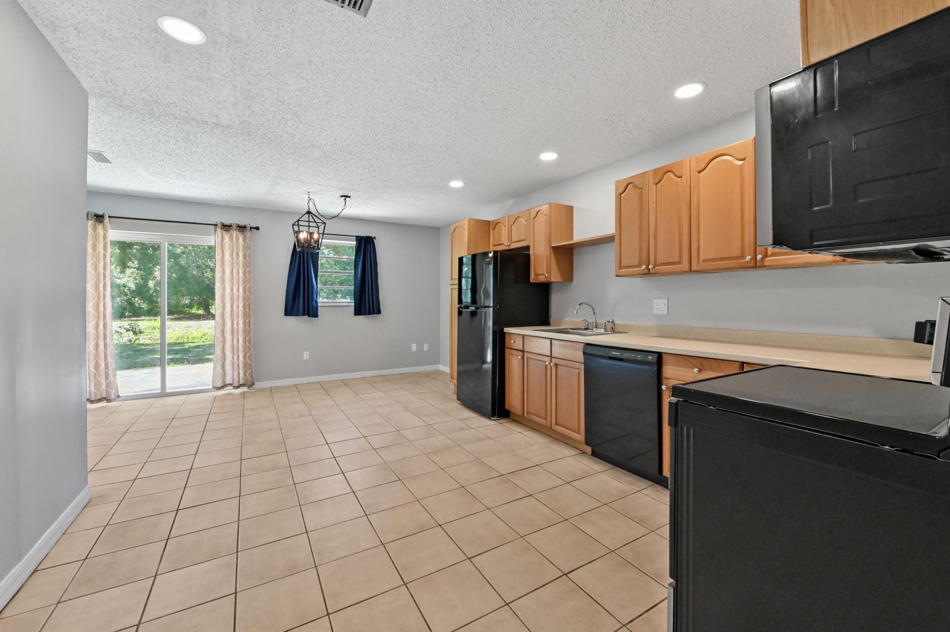 4548- 4550 SE Salvatori Road, Stuart, FL 34997 Photo