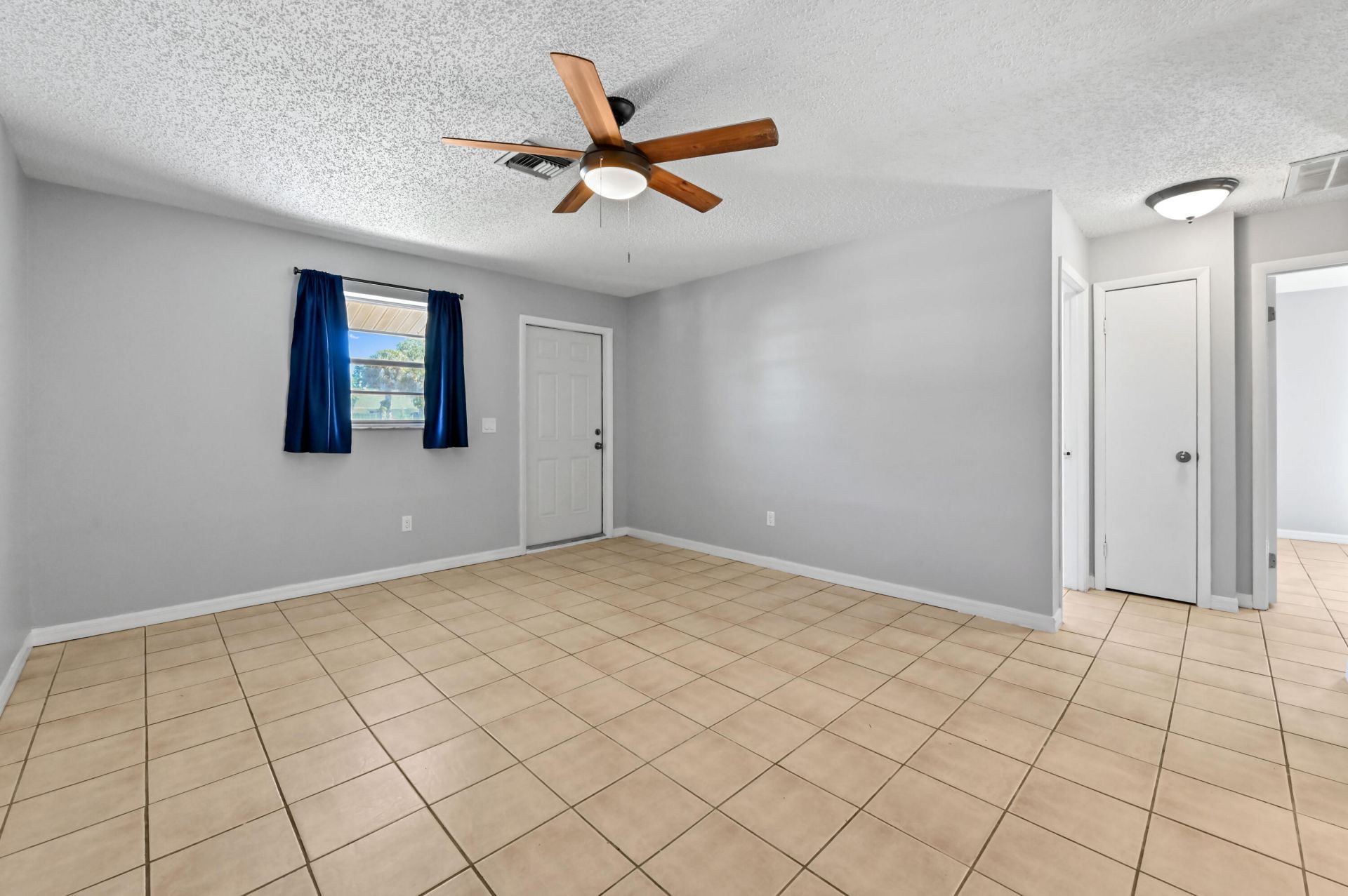 4548- 4550 SE Salvatori Road, Stuart, FL 34997 Photo