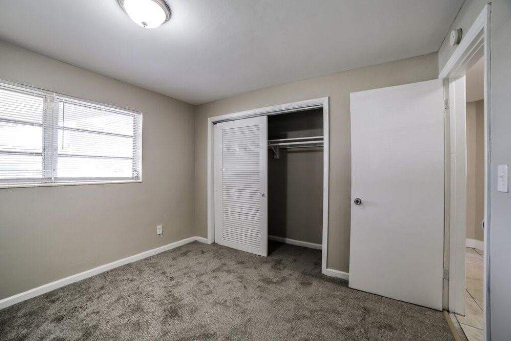 2890 NW 20th Street, Fort Lauderdale, FL 33311 Photo