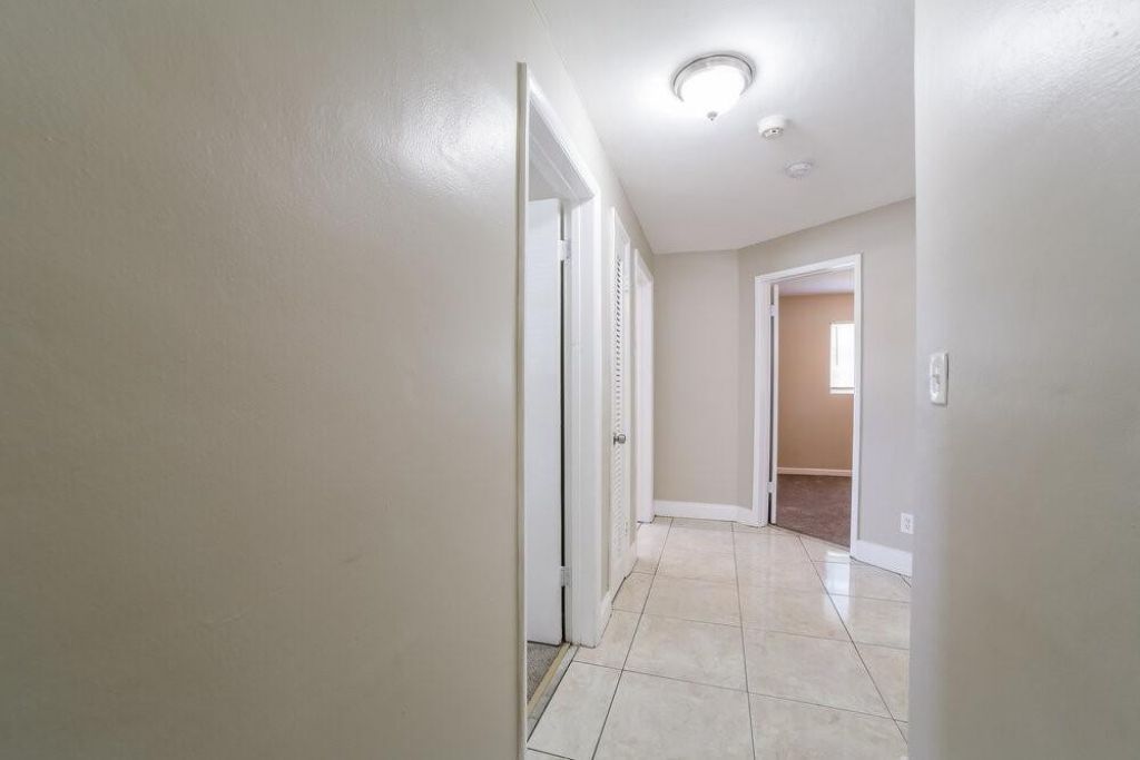 2890 NW 20th Street, Fort Lauderdale, FL 33311 Photo