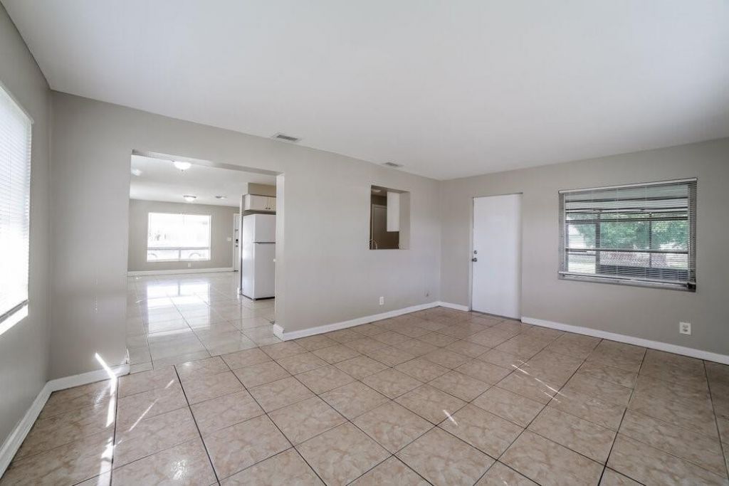 2890 NW 20th Street, Fort Lauderdale, FL 33311 Photo