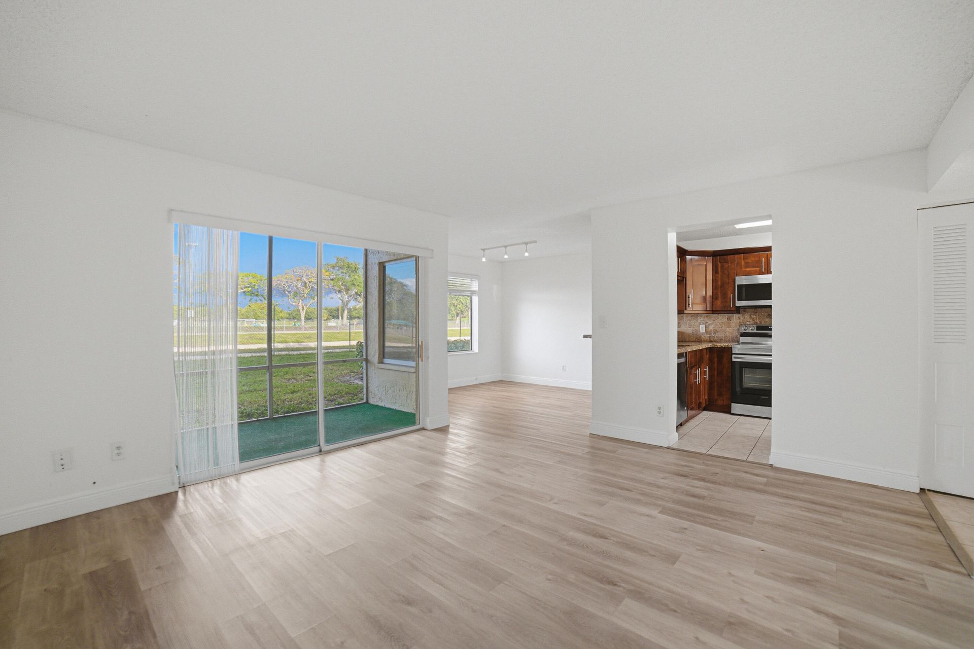 1041 Coral Club Drive, Unit 1041, Coral Springs, FL 33071 Photo