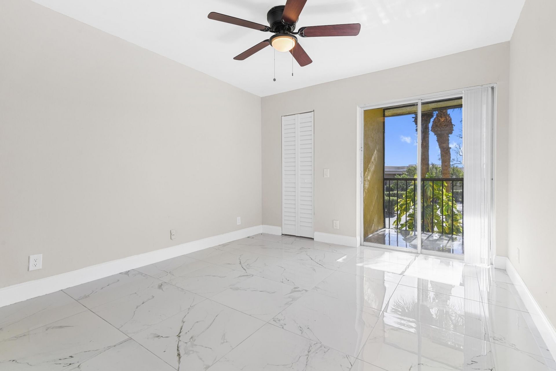 712 Meadows Circle, Boynton Beach, FL 33436 Photo