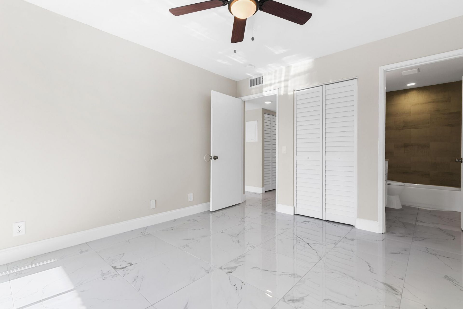 712 Meadows Circle, Boynton Beach, FL 33436 Photo