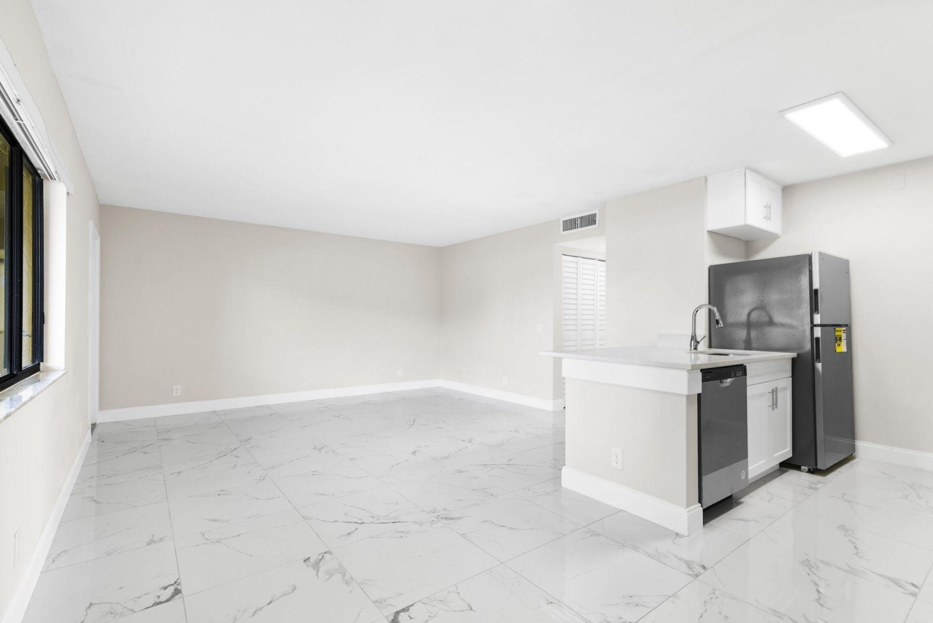 712 Meadows Circle, Boynton Beach, FL 33436 Photo