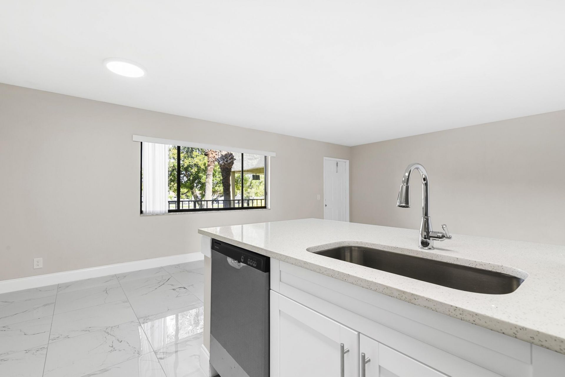 712 Meadows Circle, Boynton Beach, FL 33436 Photo