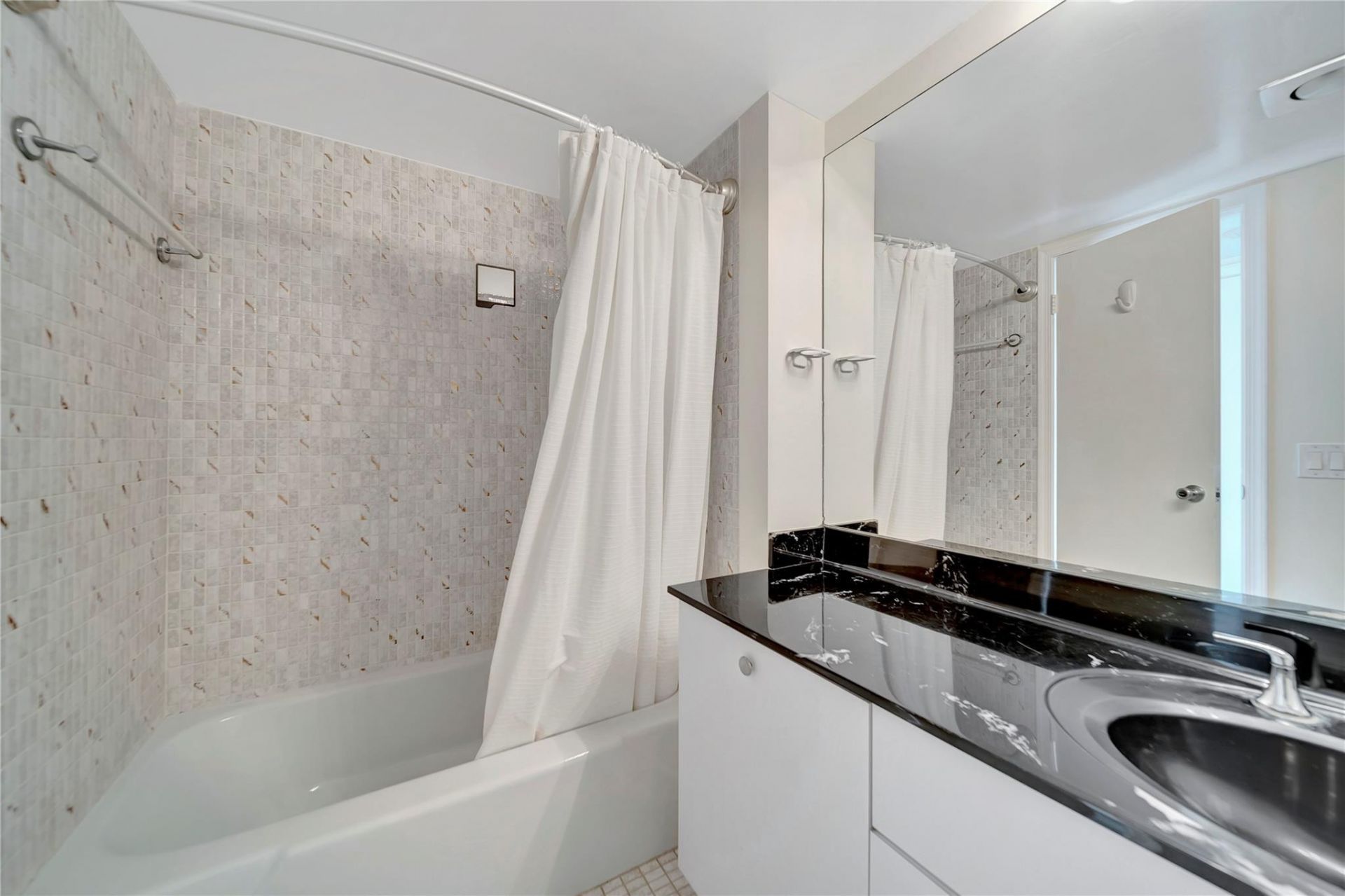 5200 N Ocean Boulevard, Unit 1107b, Lauderdale by the Sea, FL 33308 Photo