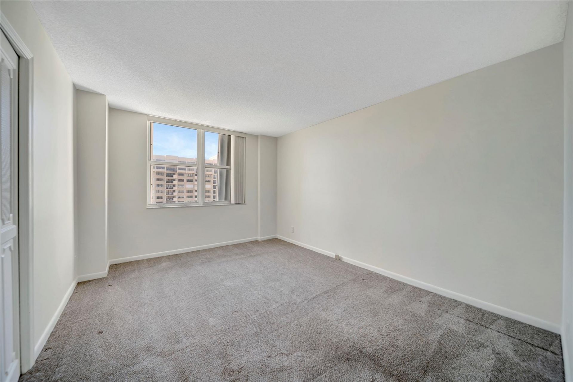 5200 N Ocean Boulevard, Unit 1107b, Lauderdale by the Sea, FL 33308 Photo