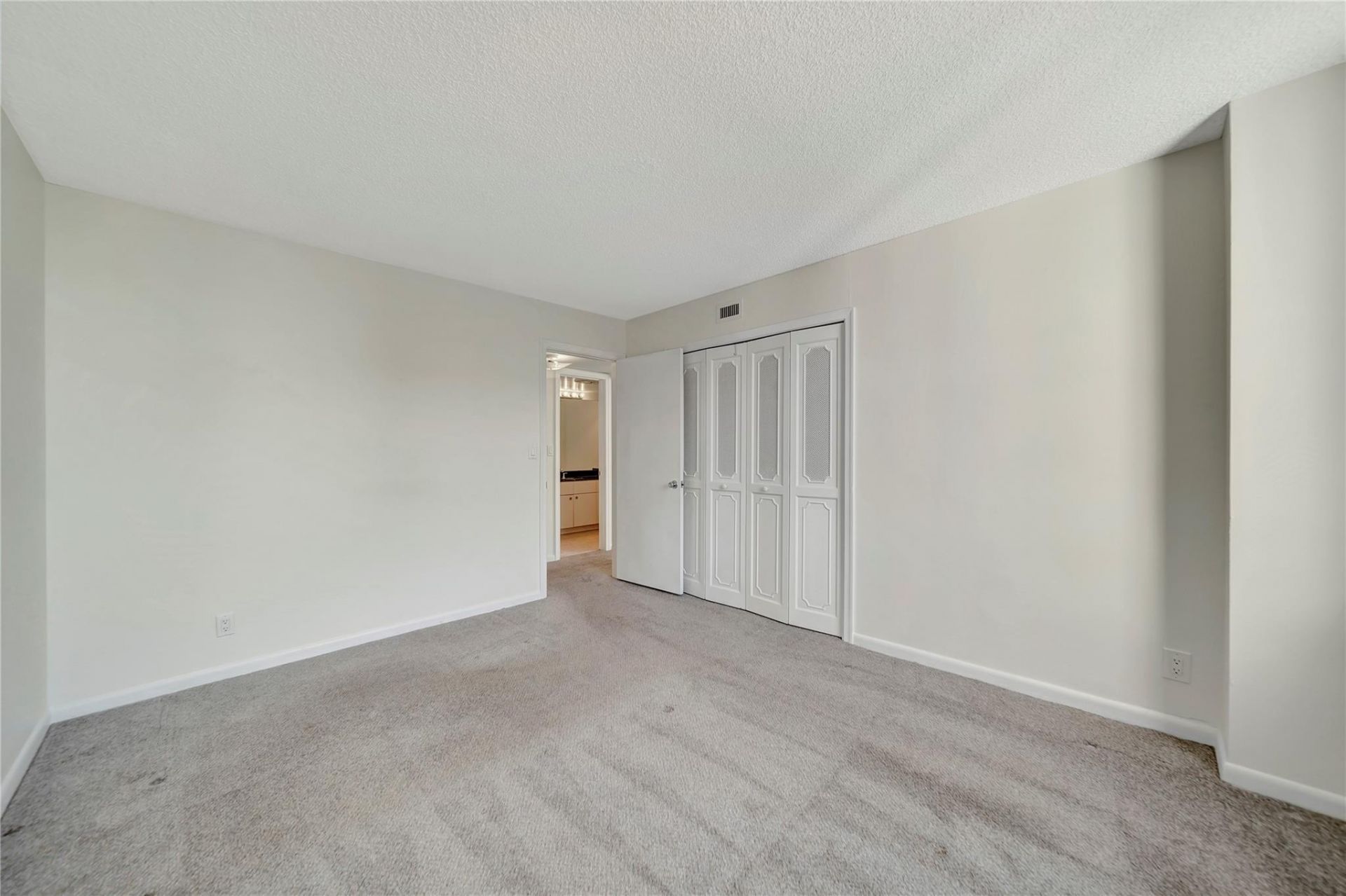 5200 N Ocean Boulevard, Unit 1107b, Lauderdale by the Sea, FL 33308 Photo