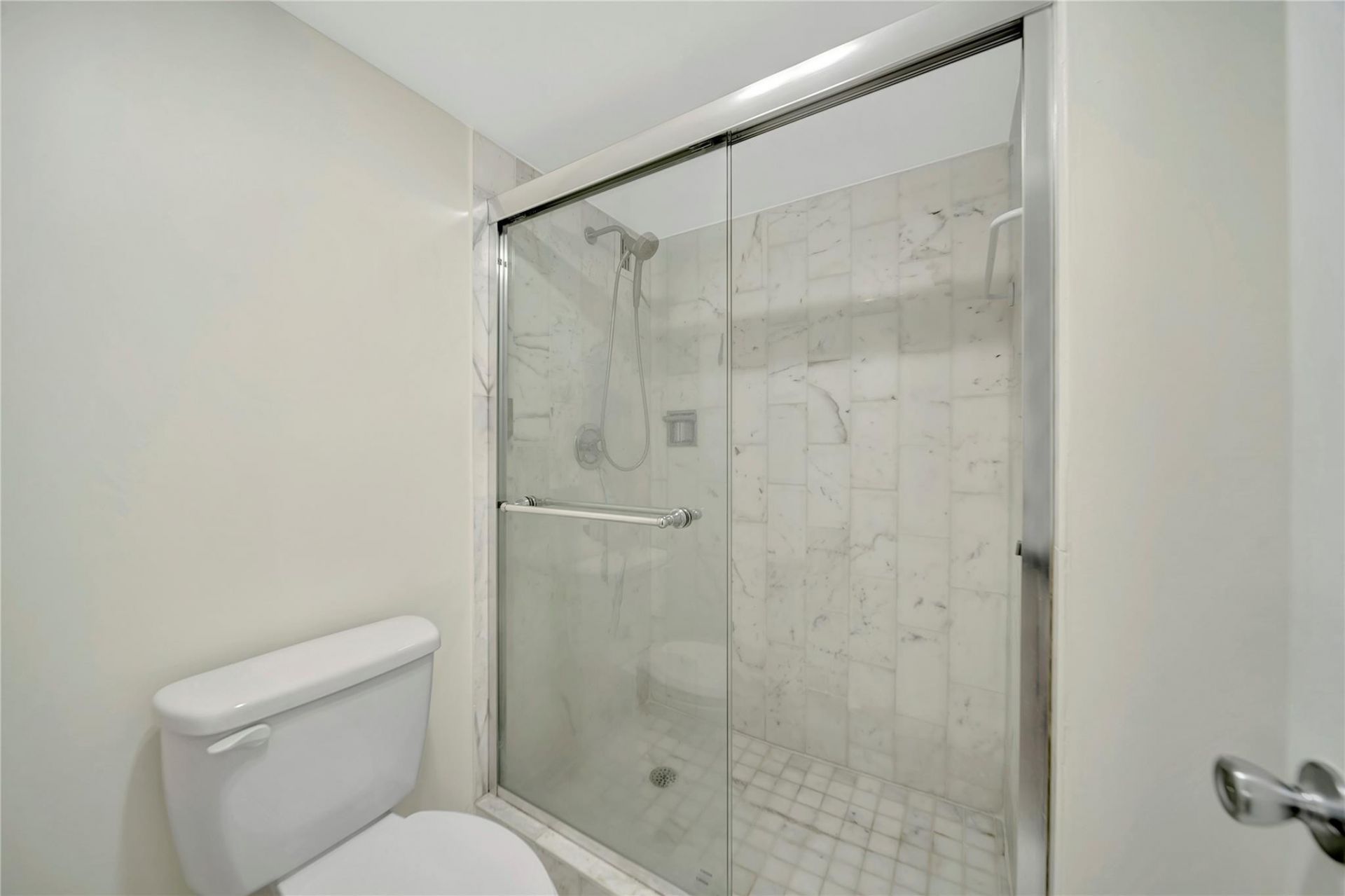 5200 N Ocean Boulevard, Unit 1107b, Lauderdale by the Sea, FL 33308 Photo