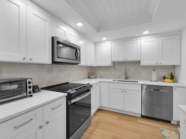 10 SE Turtle Creek Drive, Unit B, Tequesta, FL 33469