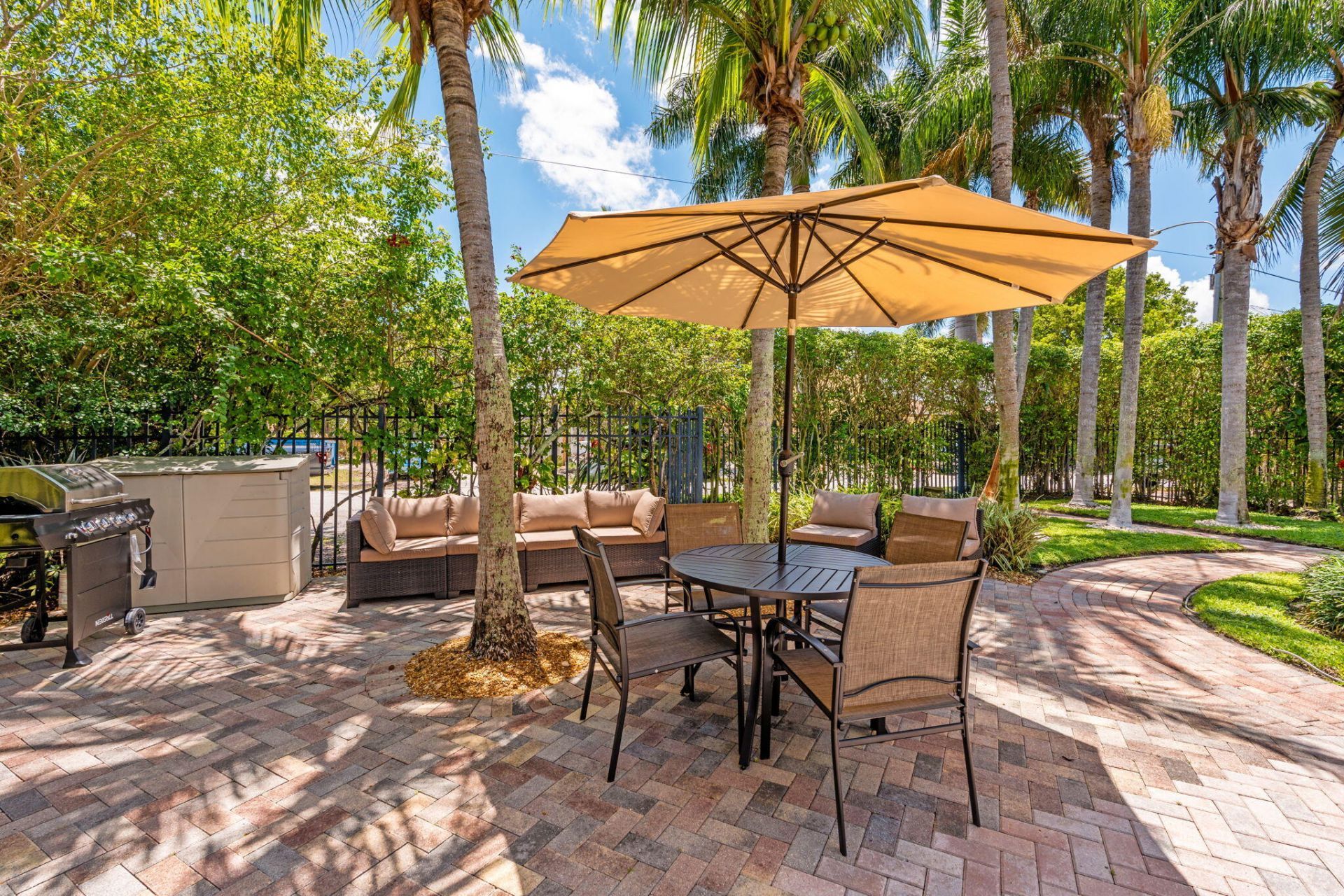 255 NE 12th Street, Delray Beach, FL 33444 Photo