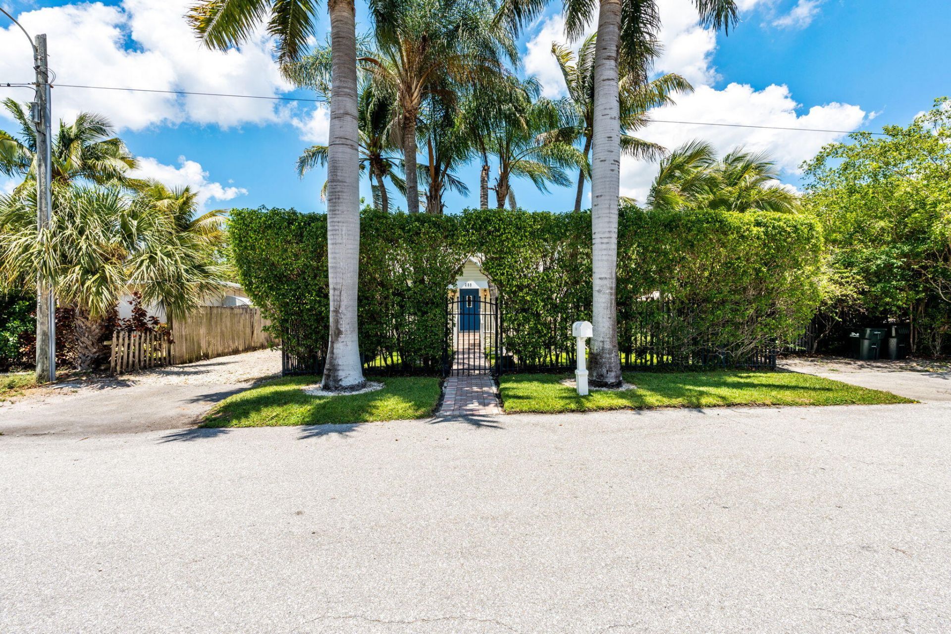 255 NE 12th Street, Delray Beach, FL 33444 Photo