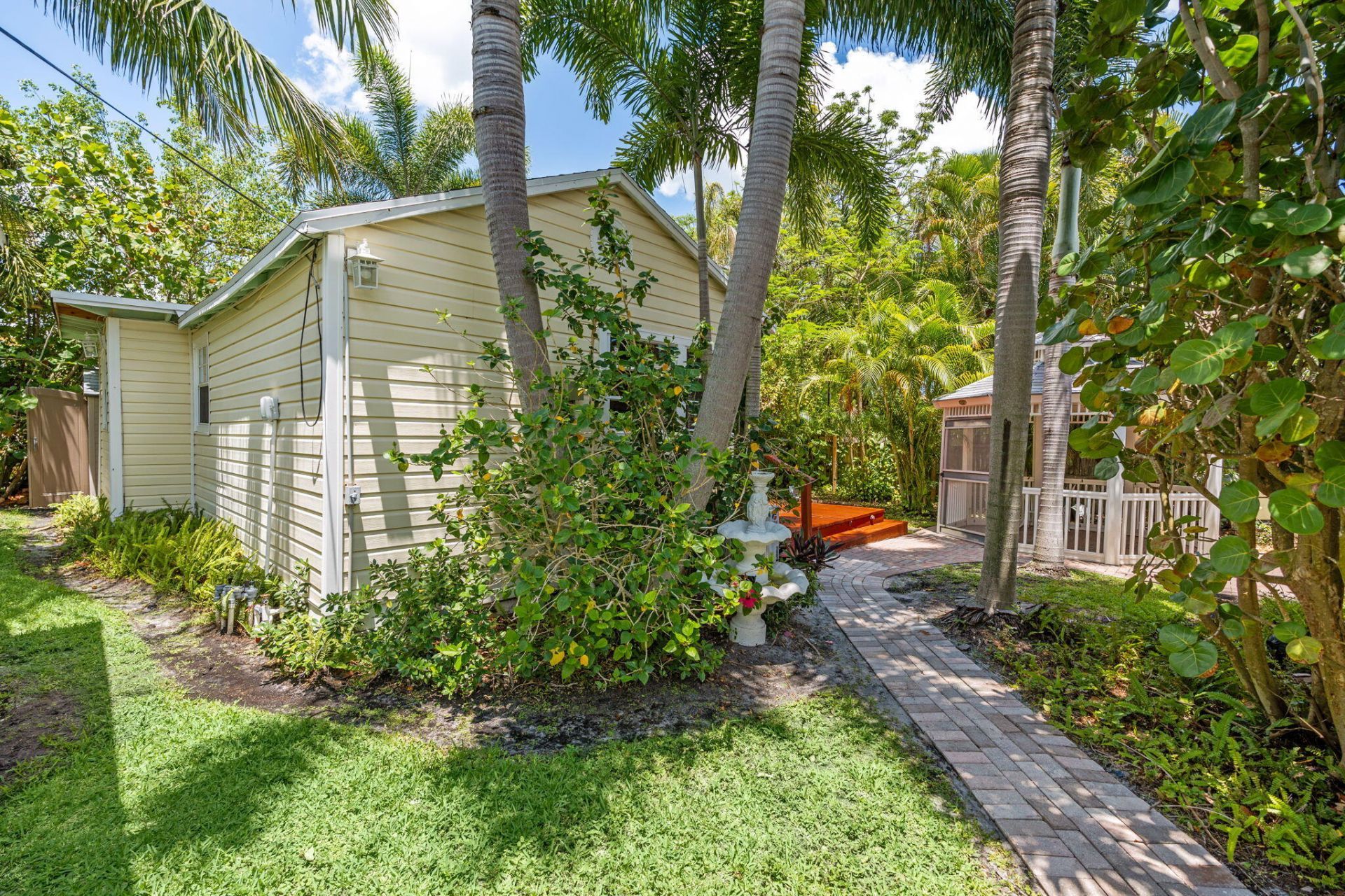 255 NE 12th Street, Delray Beach, FL 33444 Photo